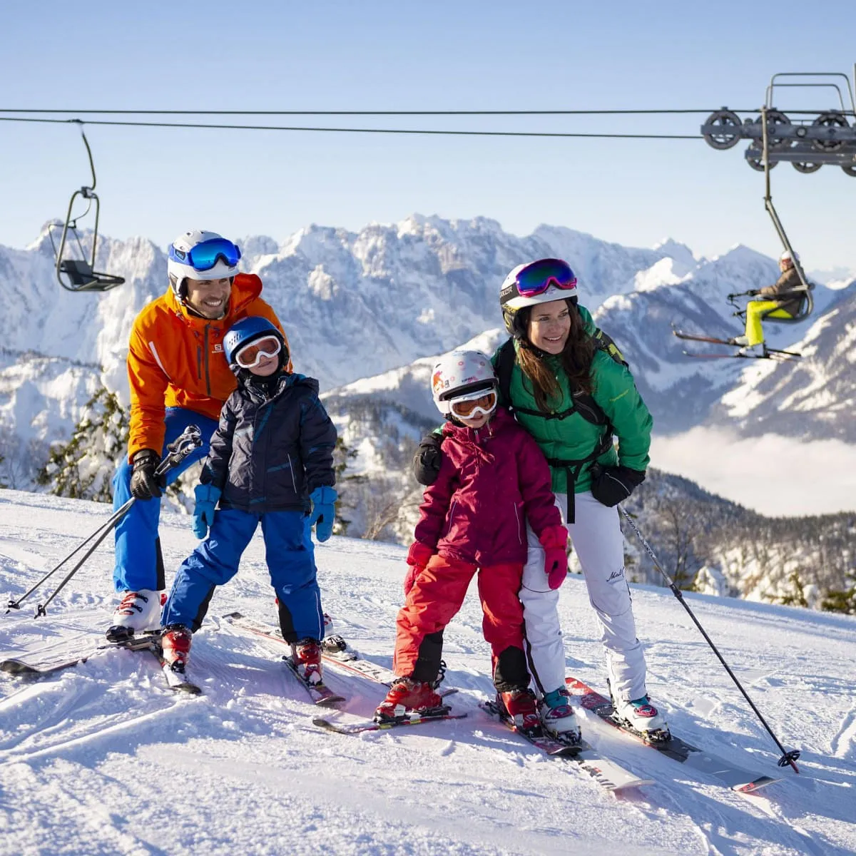 large-kaiserwinkl-urlaub-aktivitaeten-winter-skifahren-koessen-3